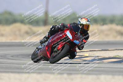 media/Oct-13-2025-Moto Forza (Mon) [[a66d839500]]/3-B Group/Session 3 (Turn 16)/